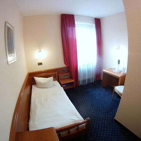 Hotel Adlerhof タウバービショフスハイム 部屋 写真